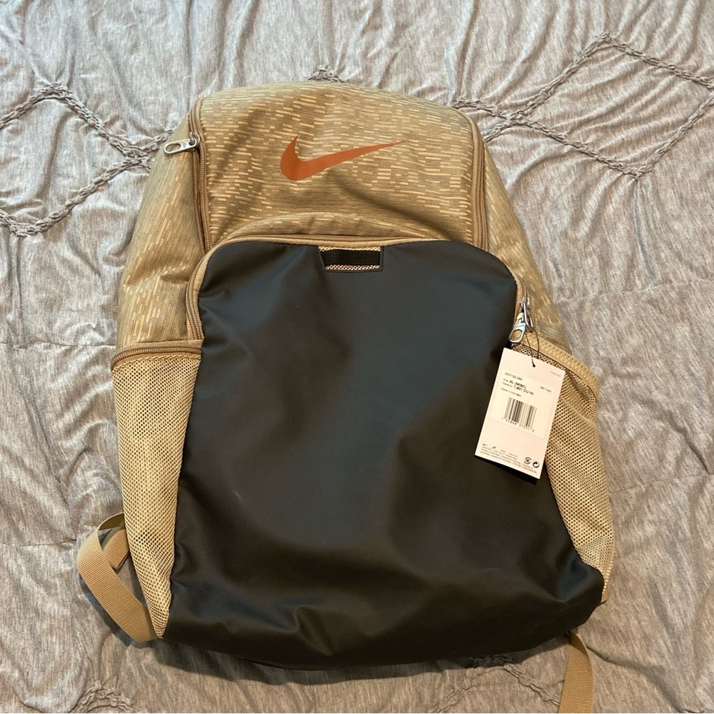 NWT Nike lg khaki backpack!